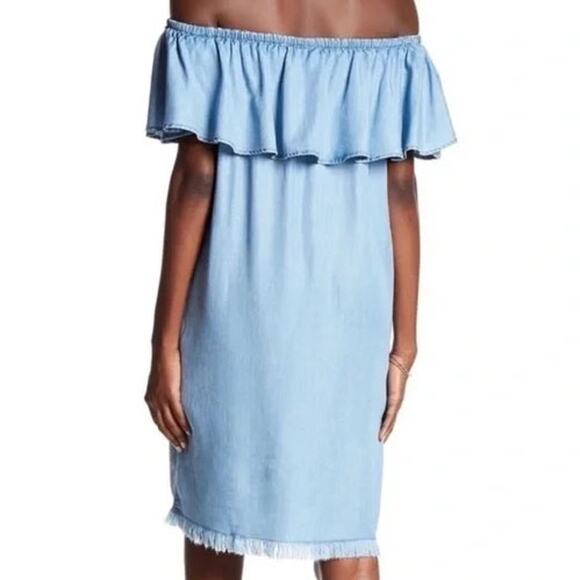 Beach Lunch Lounge Tova Off the Shoulder Chambray Frayed Hem Dress Size Small - Picture 12 of 14